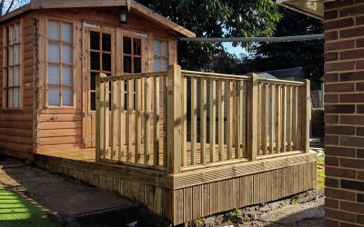 Amersham Anti-Slip Decking With Railings