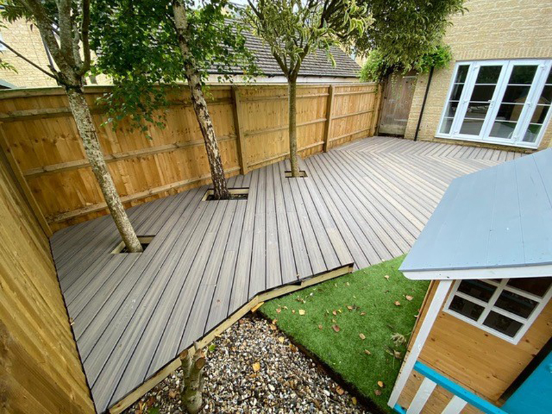 Trek Decking In Oxfordshire