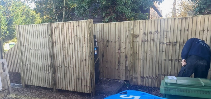 Erect Close Board Panel Fence In Ickford
