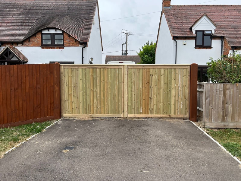Bespoke Gate Manufactured & Installed In Tetsworth, Oxfordshire