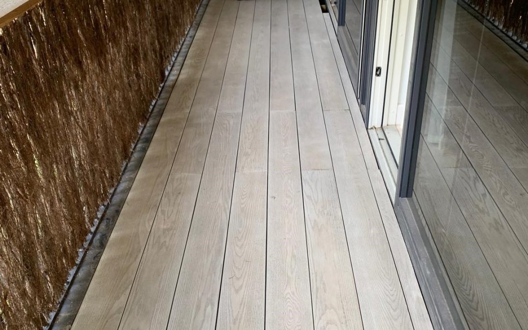 High End Apartment Balcony Composite Decking – Oxford
