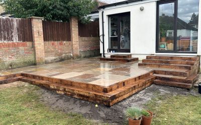 Sandstone Slab Patio & Railway Sleeper Surround – Headington