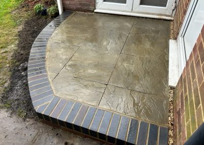 Small Raised Patio Installation – Thame